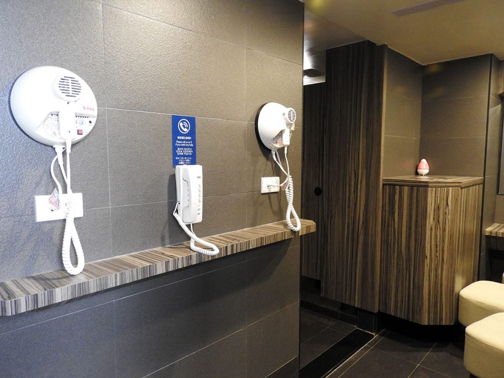 Bathrooms at Poshpacker Hostel in Taipei, Taiwan
