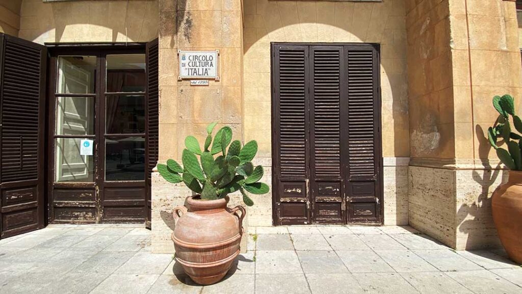 Day Trip From Palermo to Monreale by Bus
