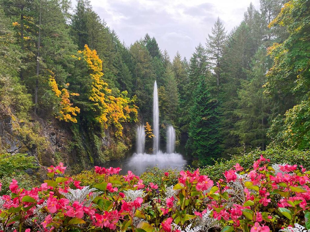 The Ross Fountain in the Butchart Gardens in October