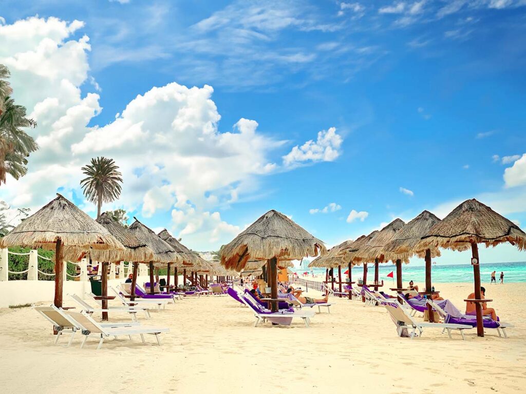 Your guide to tipping at a Mexican all-inclusive resort