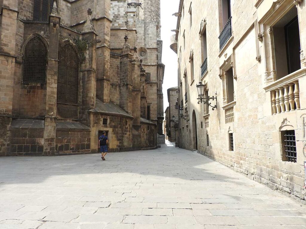 Pedestrian Streets in the Historic Barri Gotic Barcelona District