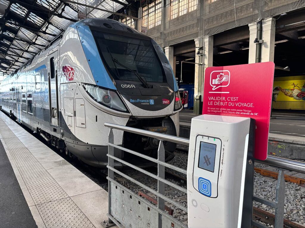 Validate Your Navigo Pass as You Board the Train to Fontainebleau